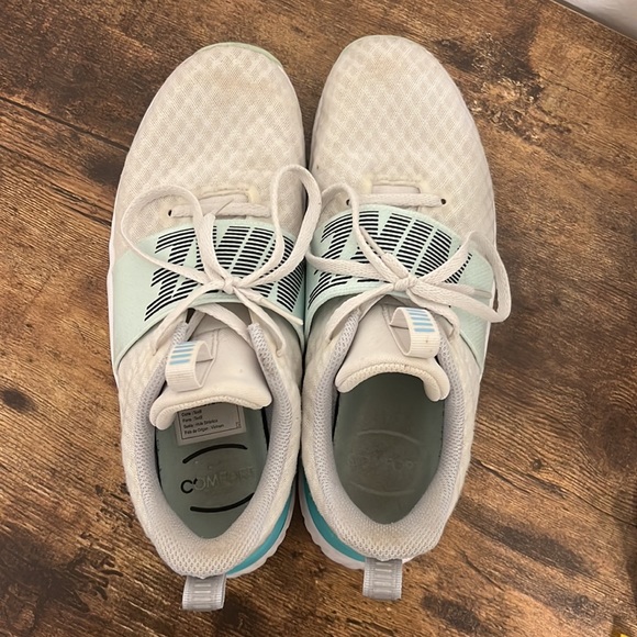 Nike Renew Training Shoes - Picture 3 of 4